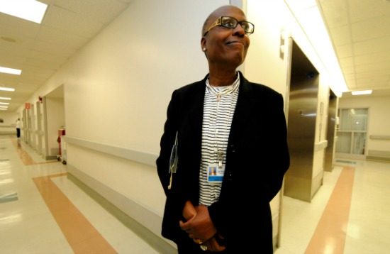 (Marice Cohn Band/Miami Herald/Getty Images) Chaplain Patricia Wilson works at Jackson Memorial Hospital in Miami, Florida, and as a reservist she ministers to military personnel as well. 